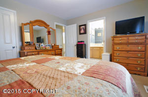 2001 Courage Dr, Anchorage, AK 99507 photo 11