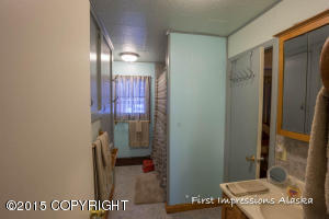 6401 E 8th Ave, Anchorage, AK 99504 photo 9