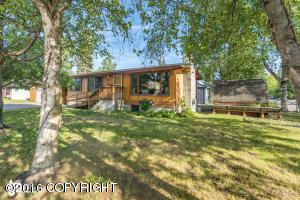 2429 E 20th Ave, Anchorage, AK 99508 photo 2