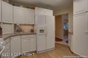 7705 Highlander Dr, Anchorage, AK 99518 photo 17
