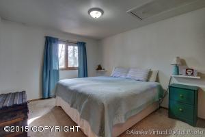 9151 Cathedral Pl, Anchorage, AK 99507 photo 13