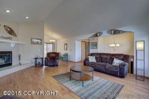 9151 Cathedral Pl, Anchorage, AK 99507 photo 4