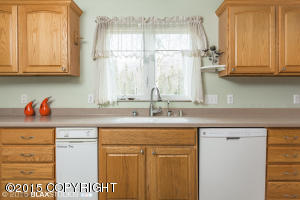 15640 Shims St, Eagle River, AK 99577 photo 9