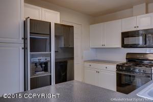 8024 E 2nd Ave, Anchorage, AK 99504 photo 15