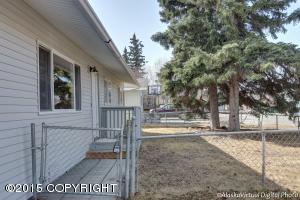 8024 E 2nd Ave, Anchorage, AK 99504 photo 4