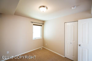 9118 Eagle River Ln, Eagle River, AK 99577 photo 12