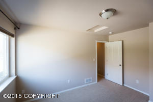 9118 Eagle River Ln, Eagle River, AK 99577 photo 16