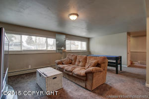 320 Thomas Cir, Anchorage, AK 99508 photo 19