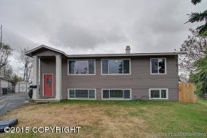 320 Thomas Cir, Anchorage, AK 99508 photo 1