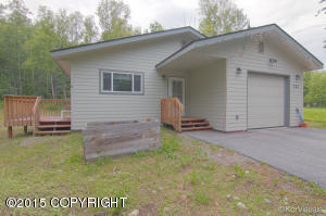 721 E Creekside Dr, Wasilla, AK 99654 photo 1