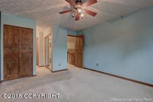 6742 Lunar Dr # E2, Anchorage, AK 99504 photo 23