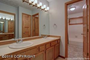 6742 Lunar Dr # E2, Anchorage, AK 99504 photo 24