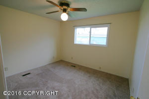 3335 E 17th Ave, Anchorage, AK 99508 photo 11
