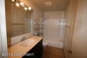 3335 E 17th Ave, Anchorage, AK 99508 photo 8
