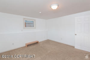 6425 E 14th Ct, Anchorage, AK 99504 photo 24