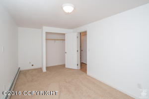 6425 E 14th Ct, Anchorage, AK 99504 photo 23