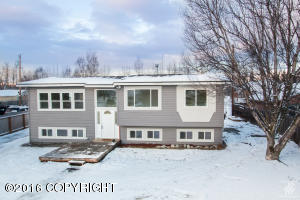 6425 E 14th Ct, Anchorage, AK 99504 photo 1