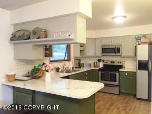 4226 Hampton Dr, Anchorage, AK 99504 photo 4