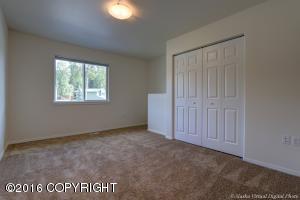 8952 W Parkview Terrace Loop, Eagle River, AK 99577 photo 17