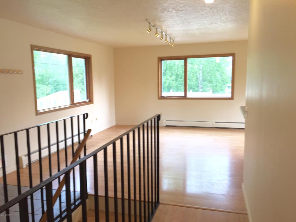 6331 E 6th Ave, Anchorage, AK 99504 photo 5