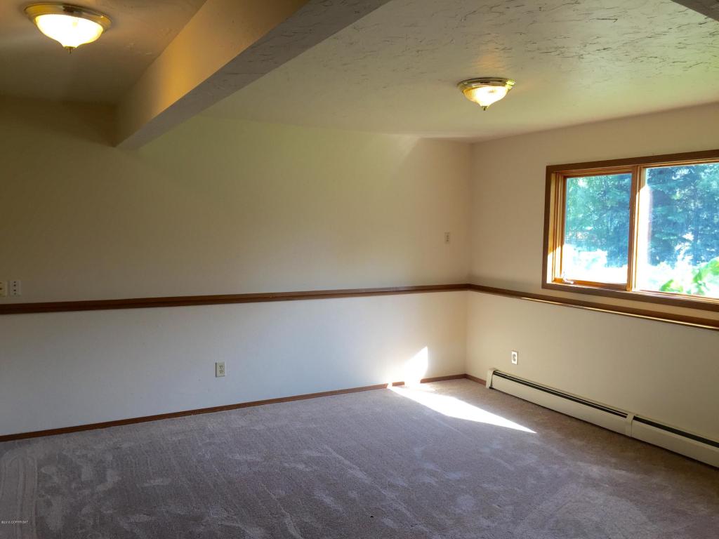 6331 E 6th Ave, Anchorage, AK 99504 photo 8