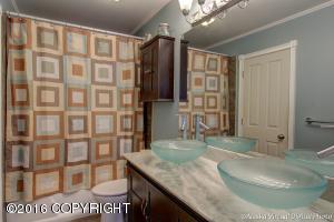 9341 Redcoat Pl, Anchorage, AK 99507 photo 18