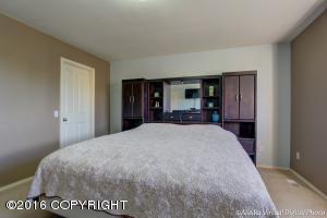 9341 Redcoat Pl, Anchorage, AK 99507 photo 15