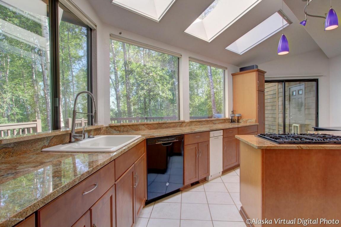 27339 Golden Eagle Ct, Chugiak, AK 99567 photo 5