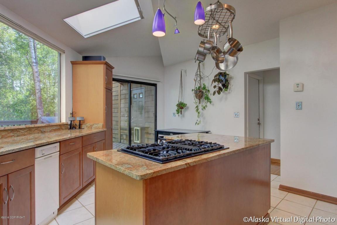 27339 Golden Eagle Ct, Chugiak, AK 99567 photo 4
