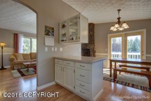 1940 E View Dr, Anchorage, AK 99504 photo 9