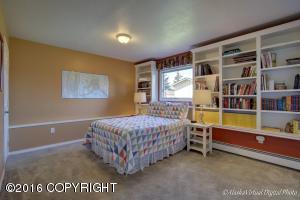 1940 E View Dr, Anchorage, AK 99504 photo 14