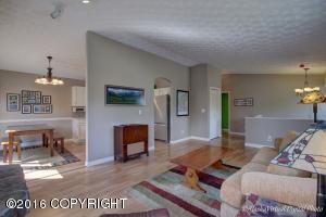 1940 E View Dr, Anchorage, AK 99504 photo 6