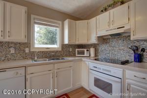 1940 E View Dr, Anchorage, AK 99504 photo 7
