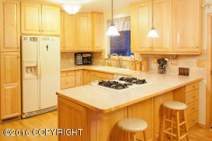 18012 Hillcrest Dr, Eagle River, AK 99577 photo 5