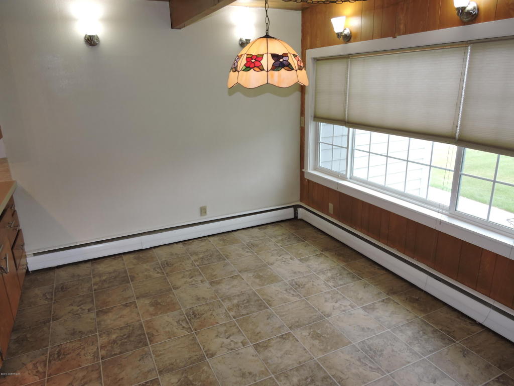10744 Edgewood Cir, Eagle River, AK 99577 photo 4