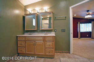10106 Chickaloon St, Eagle River, AK 99577 photo 26
