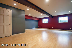 10106 Chickaloon St, Eagle River, AK 99577 photo 33
