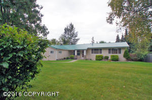 10106 Chickaloon St, Eagle River, AK 99577 photo 52