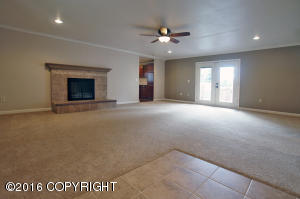 10106 Chickaloon St, Eagle River, AK 99577 photo 4