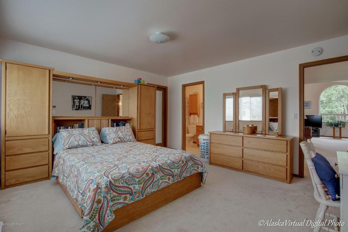 8549 Cross Pointe Loop, Anchorage, AK 99504 photo 14