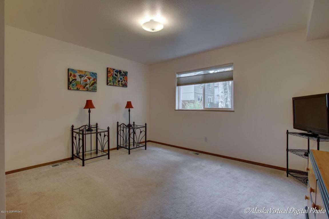 8549 Cross Pointe Loop, Anchorage, AK 99504 photo 18