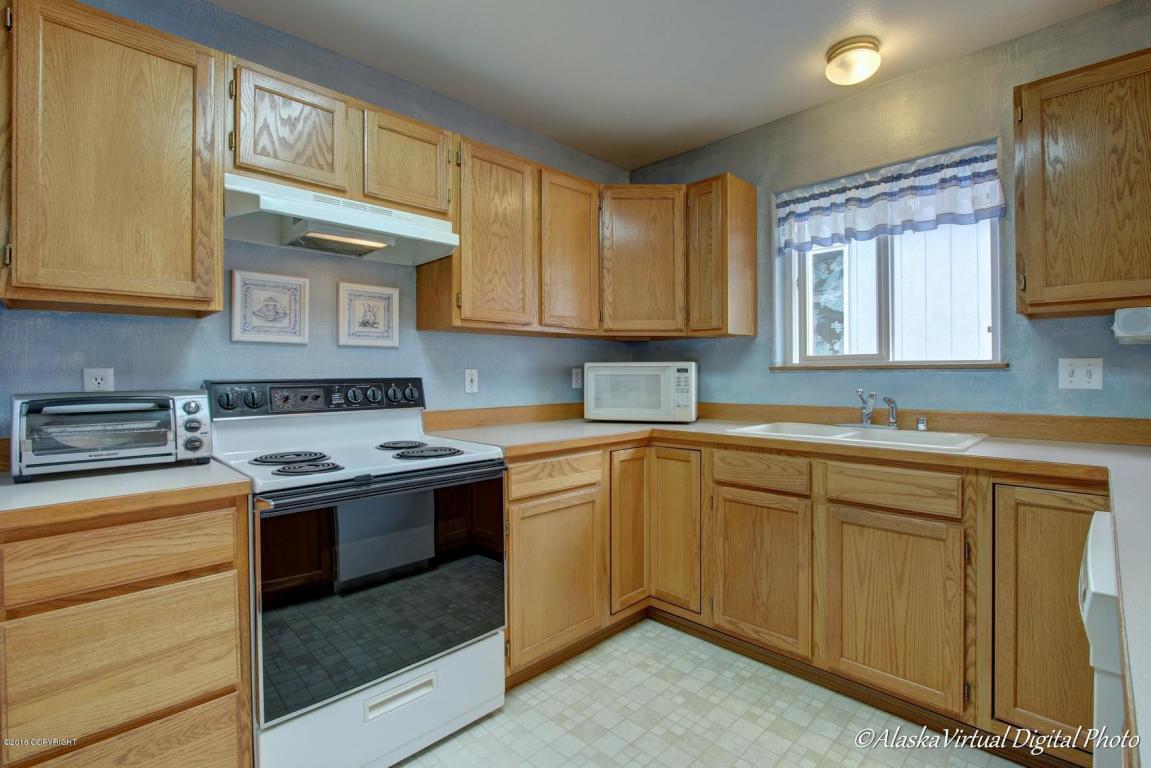 8549 Cross Pointe Loop, Anchorage, AK 99504 photo 10