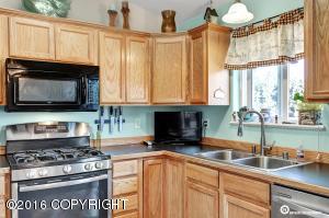 9300 Bietinger Dr, Anchorage, AK 99515 photo 23