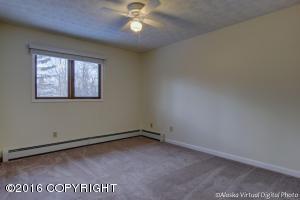9937 Annette Cir, Eagle River, AK 99577 photo 17