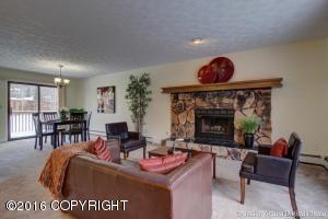 9937 Annette Cir, Eagle River, AK 99577 photo 5
