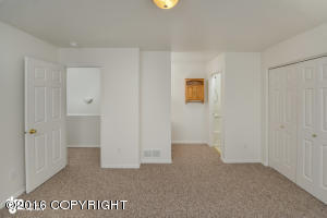 8211 Berry Patch Dr, Anchorage, AK 99502 photo 17