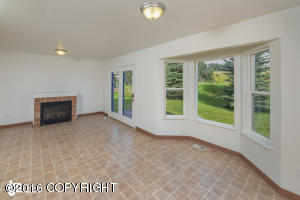 8211 Berry Patch Dr, Anchorage, AK 99502 photo 11