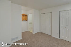 8211 Berry Patch Dr, Anchorage, AK 99502 photo 16