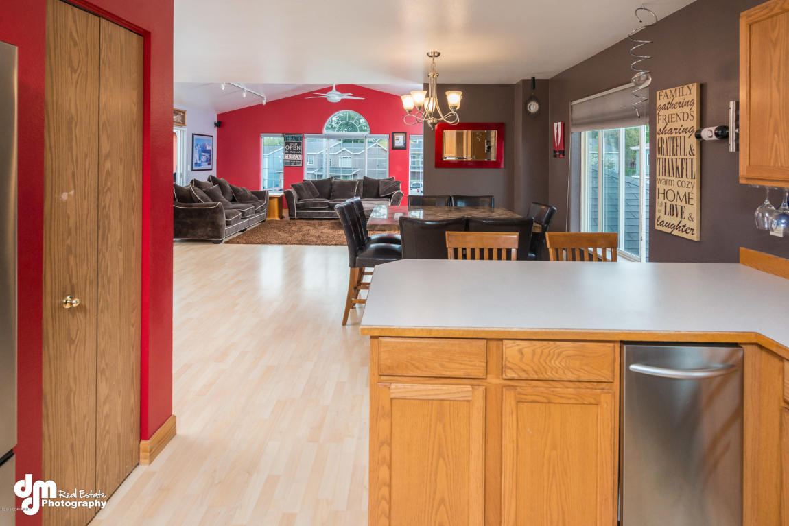 8132 Sandy Cir, Anchorage, AK 99507 photo 8