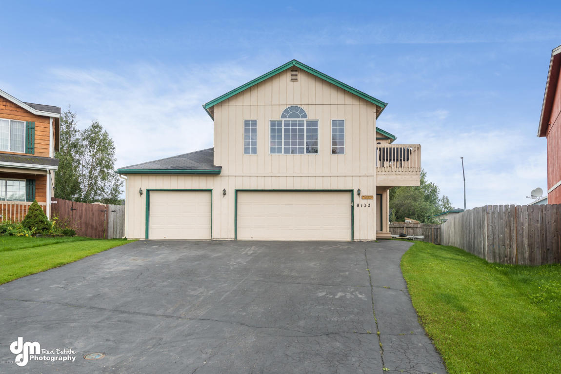 8132 Sandy Cir, Anchorage, AK 99507 photo 1
